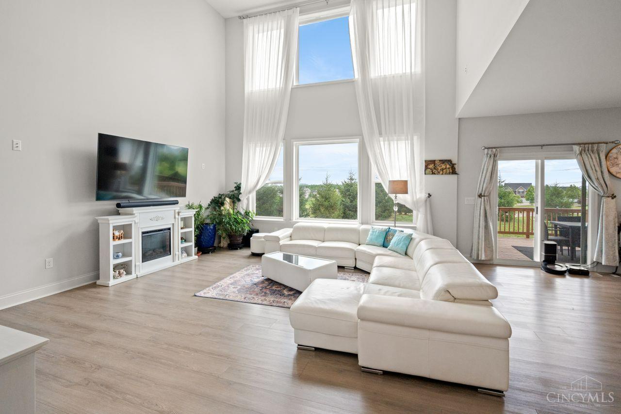 4059 Highland Green Drive