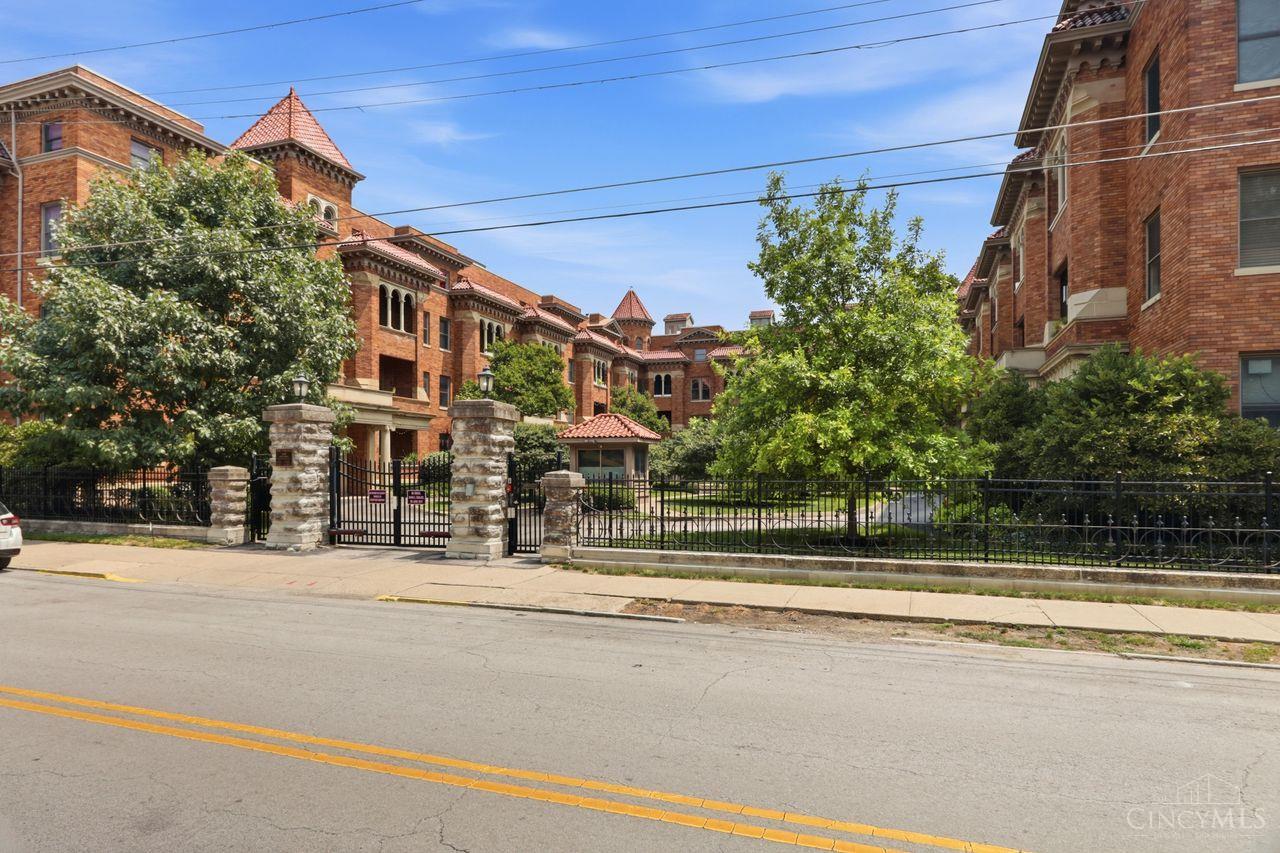 2356 Park Avenue Unit: 67