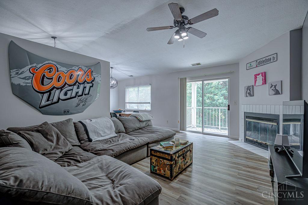 5352 Werk Road Unit: 3