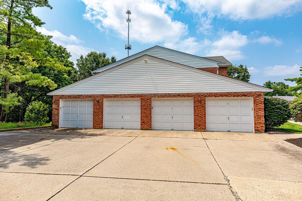 5352 Werk Road Unit: 3