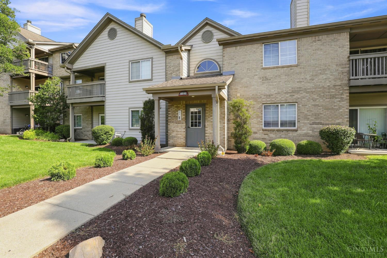 8512 Breezewood Court