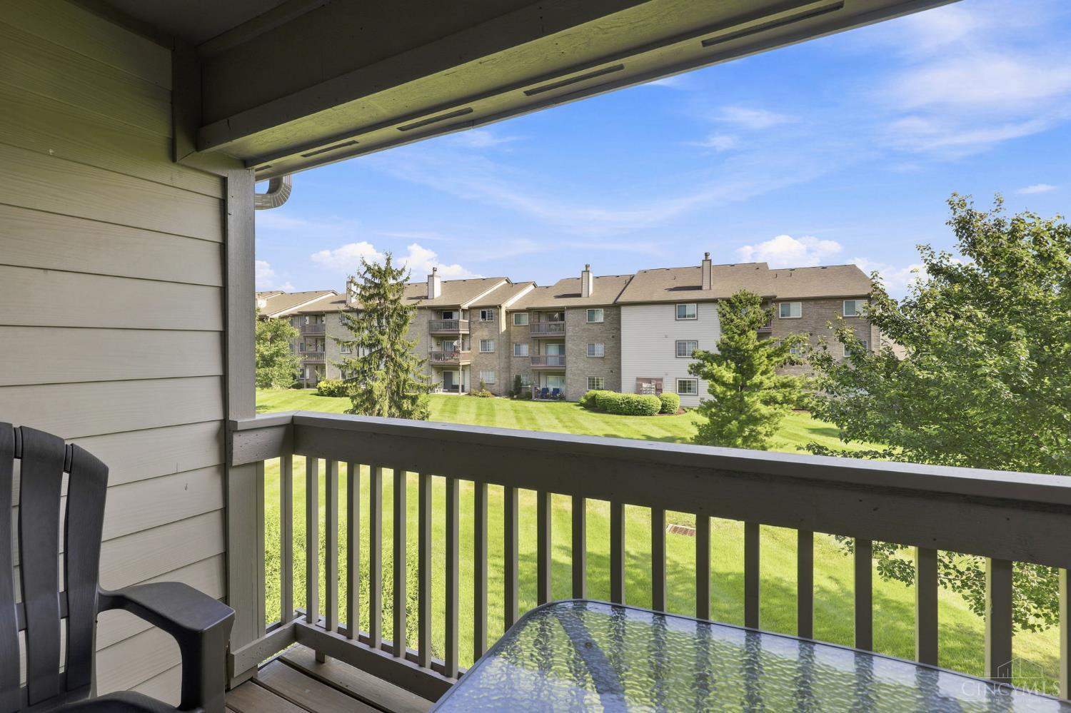 8512 Breezewood Court