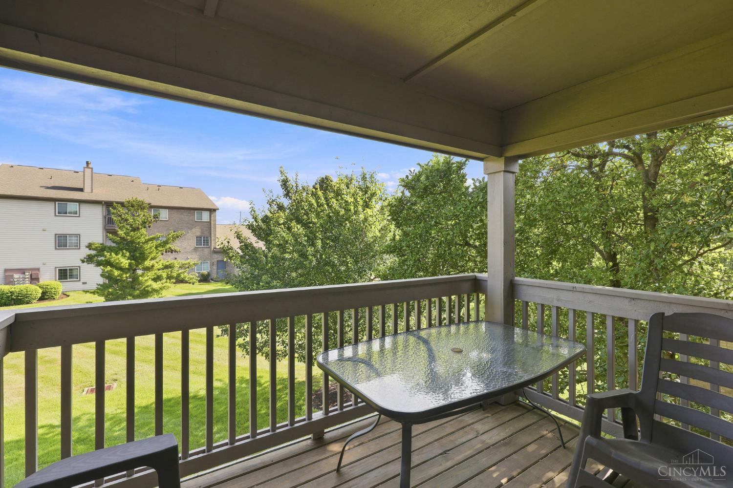 8512 Breezewood Court