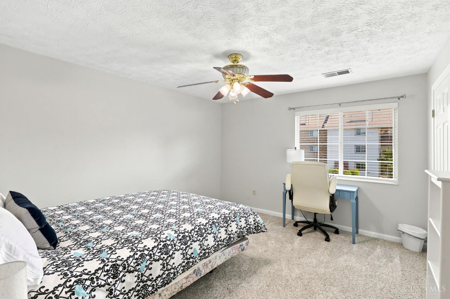8512 Breezewood Court