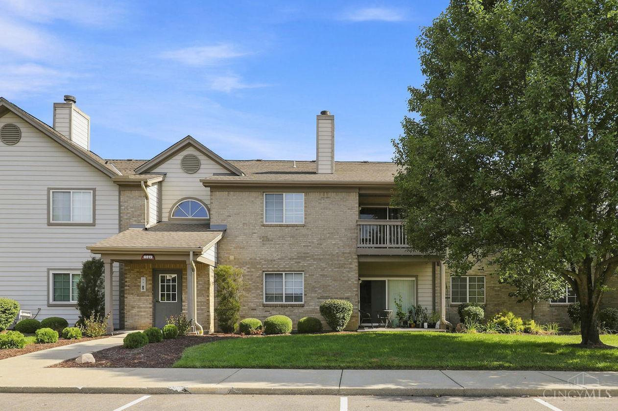 8512 Breezewood Court