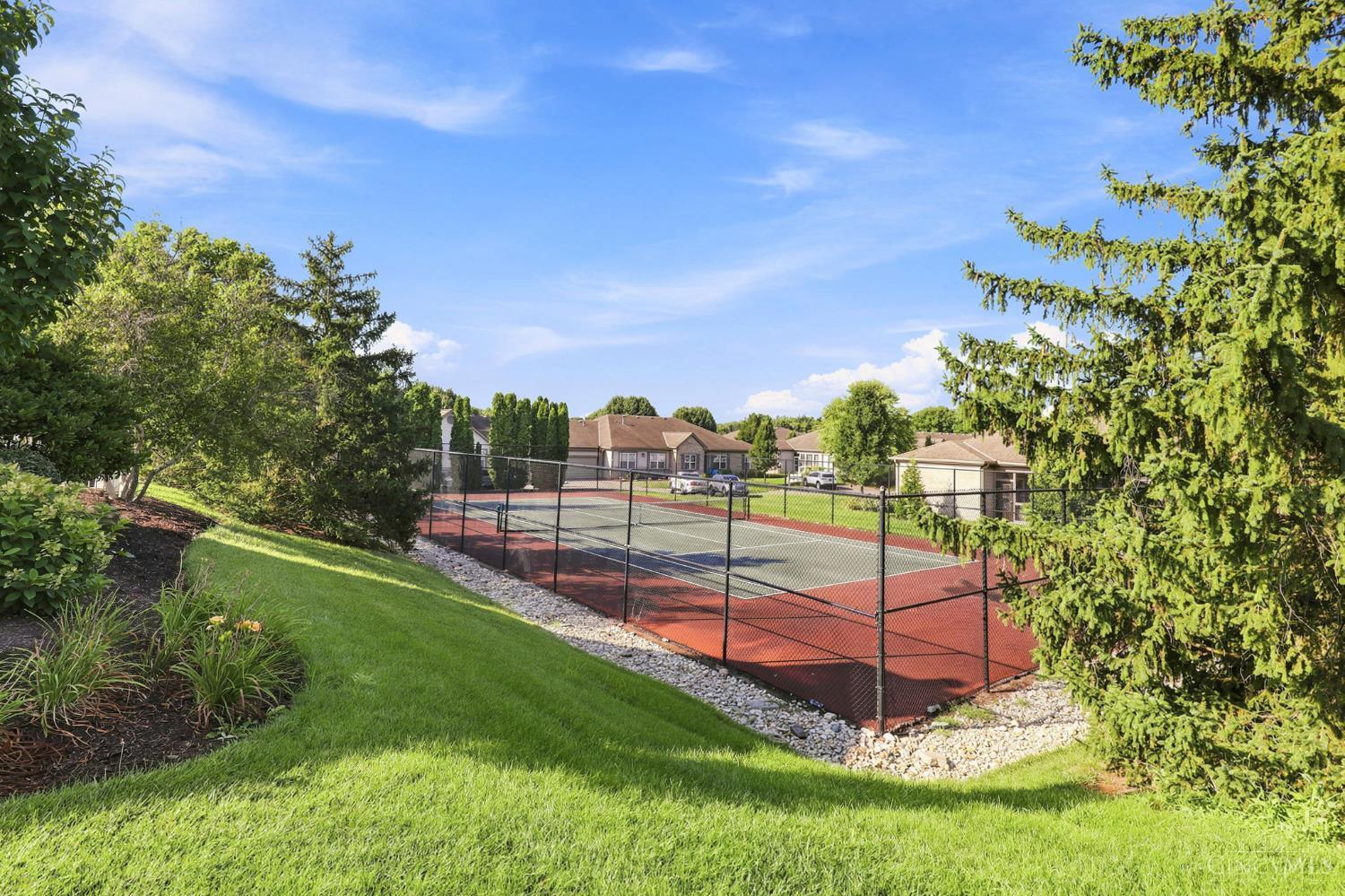 8512 Breezewood Court