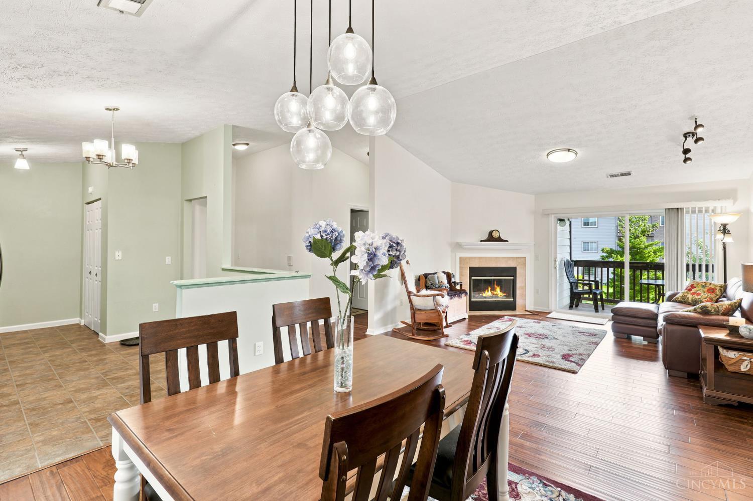8512 Breezewood Court