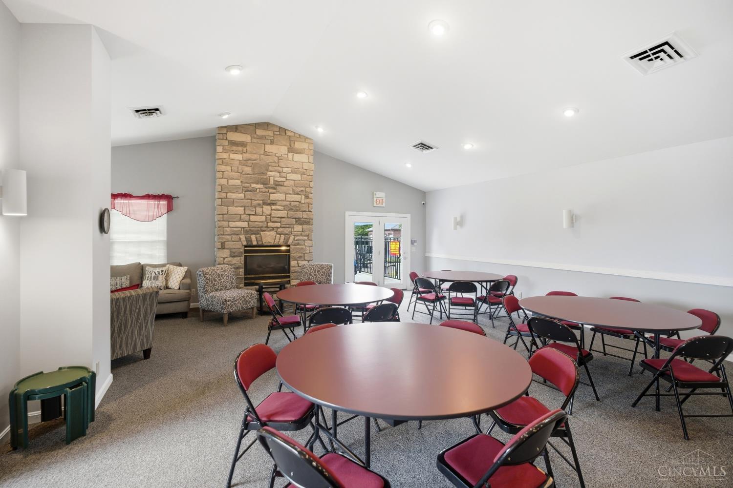140 Palisades Point Unit: 5