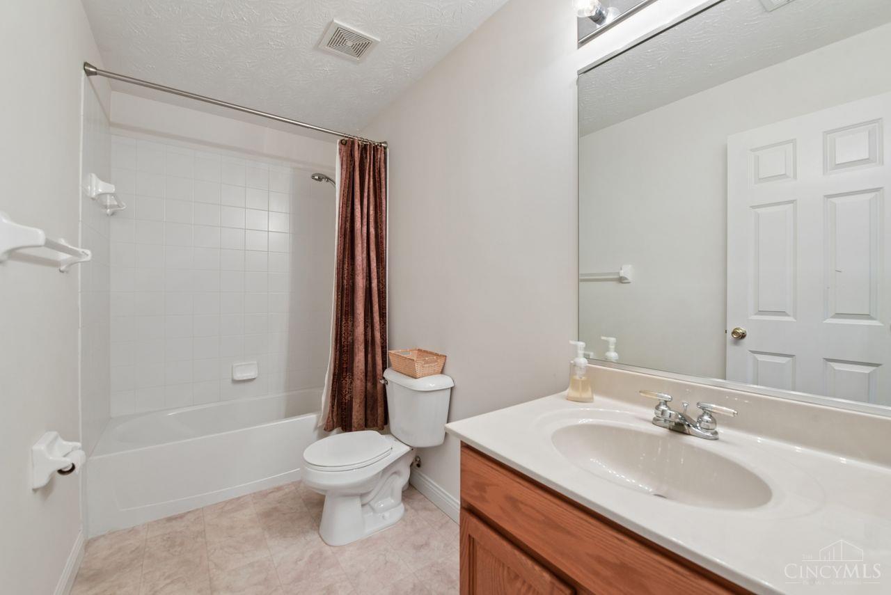 8021 Pinnacle Point Drive Unit: 204