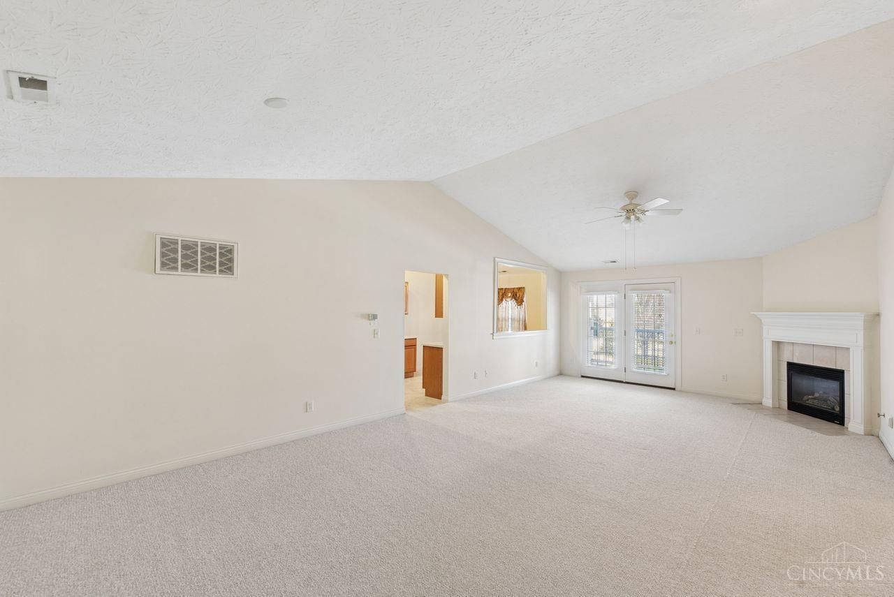 8021 Pinnacle Point Drive Unit: 204