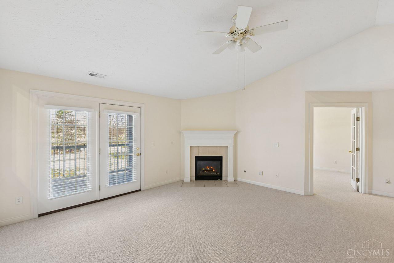 8021 Pinnacle Point Drive Unit: 204