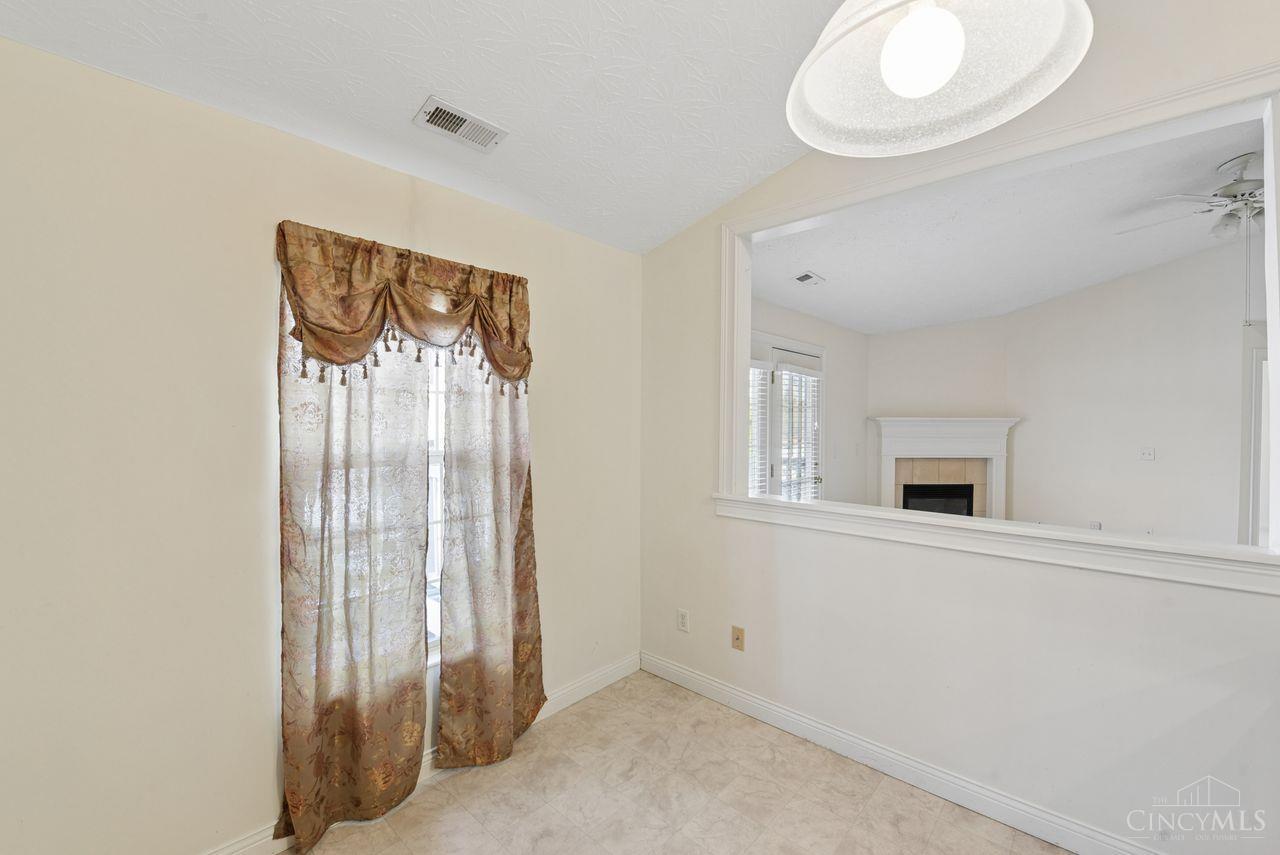 8021 Pinnacle Point Drive Unit: 204