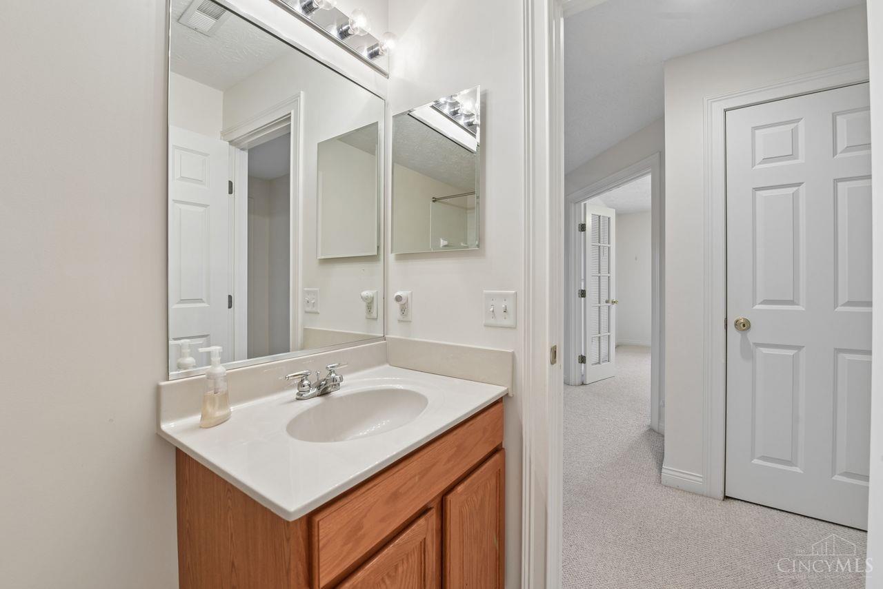 8021 Pinnacle Point Drive Unit: 204