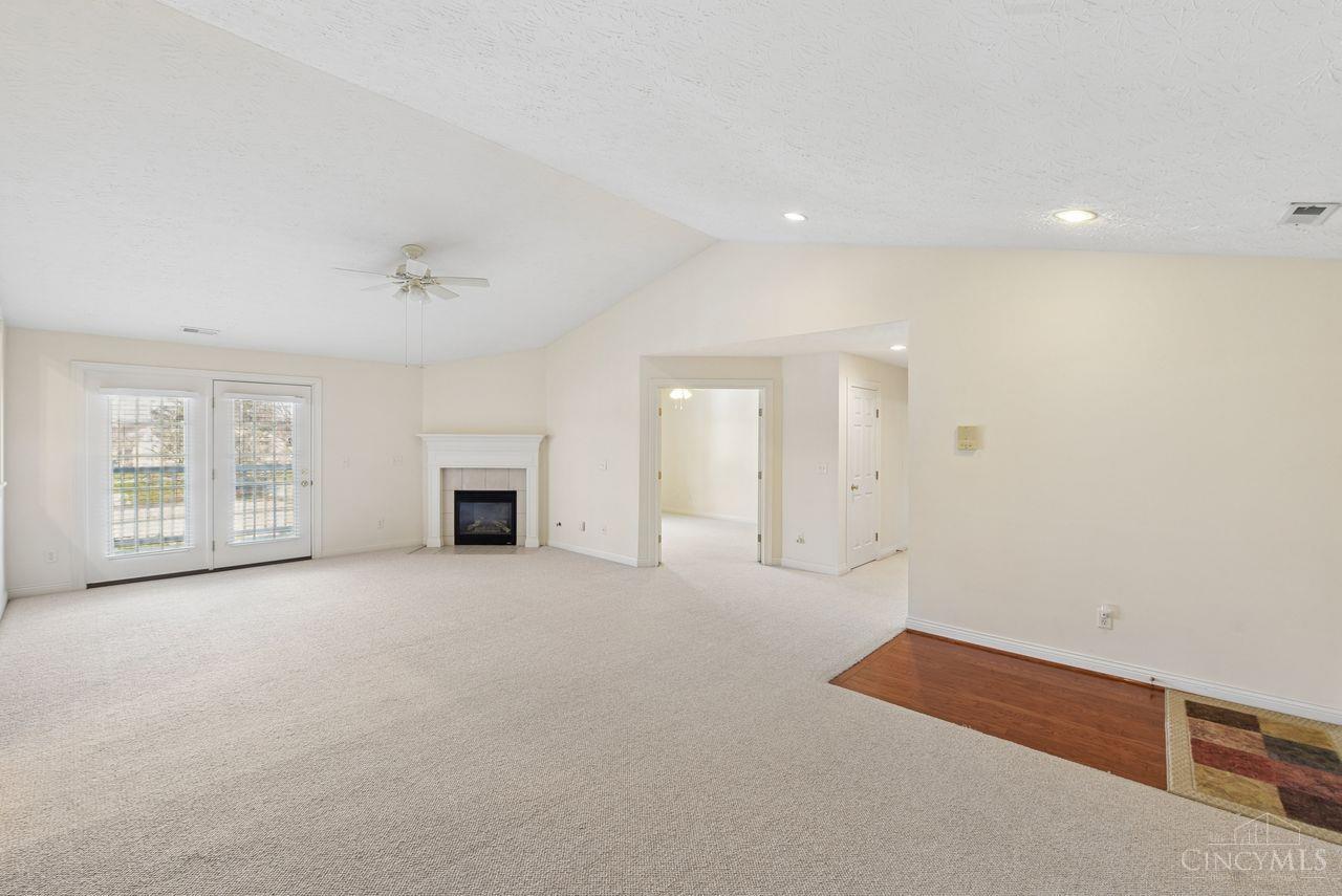 8021 Pinnacle Point Drive Unit: 204