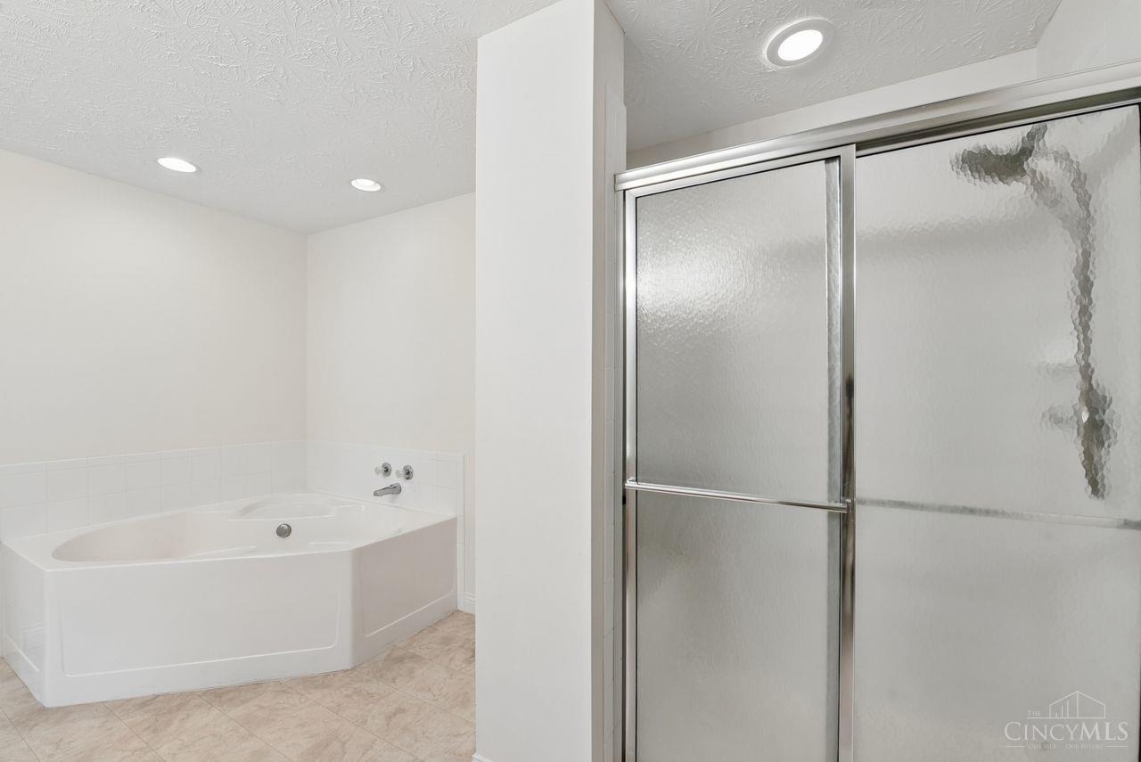 8021 Pinnacle Point Drive Unit: 204