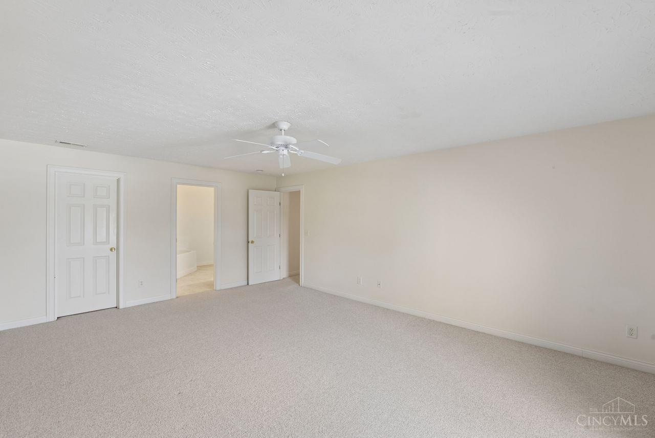8021 Pinnacle Point Drive Unit: 204