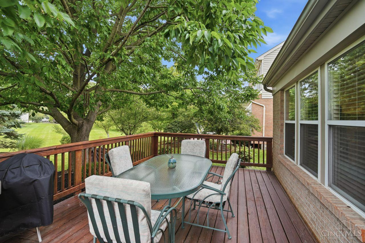 5641 Glen Oak