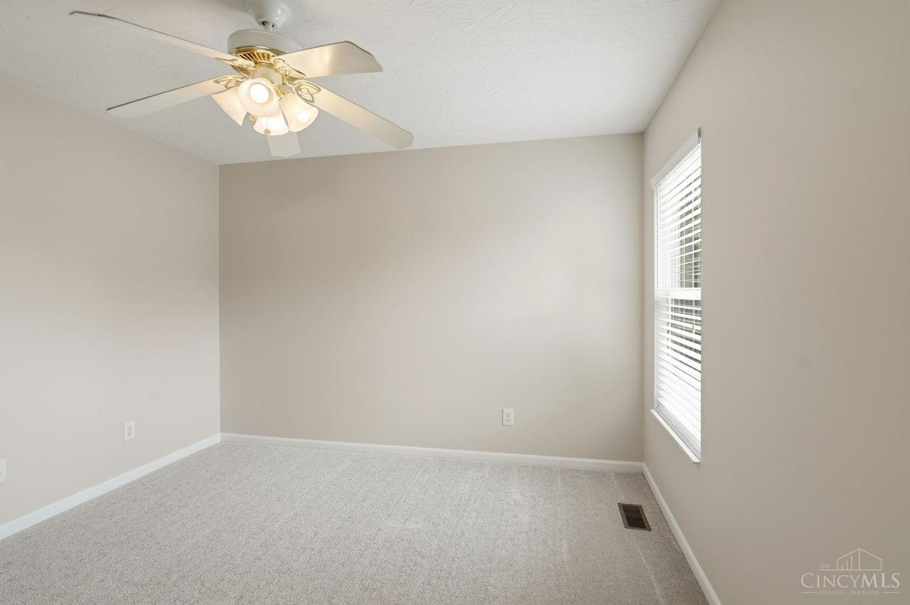 5641 Glen Oak