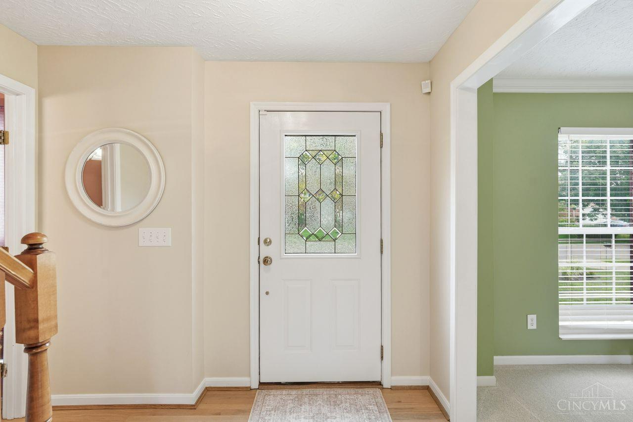 5641 Glen Oak