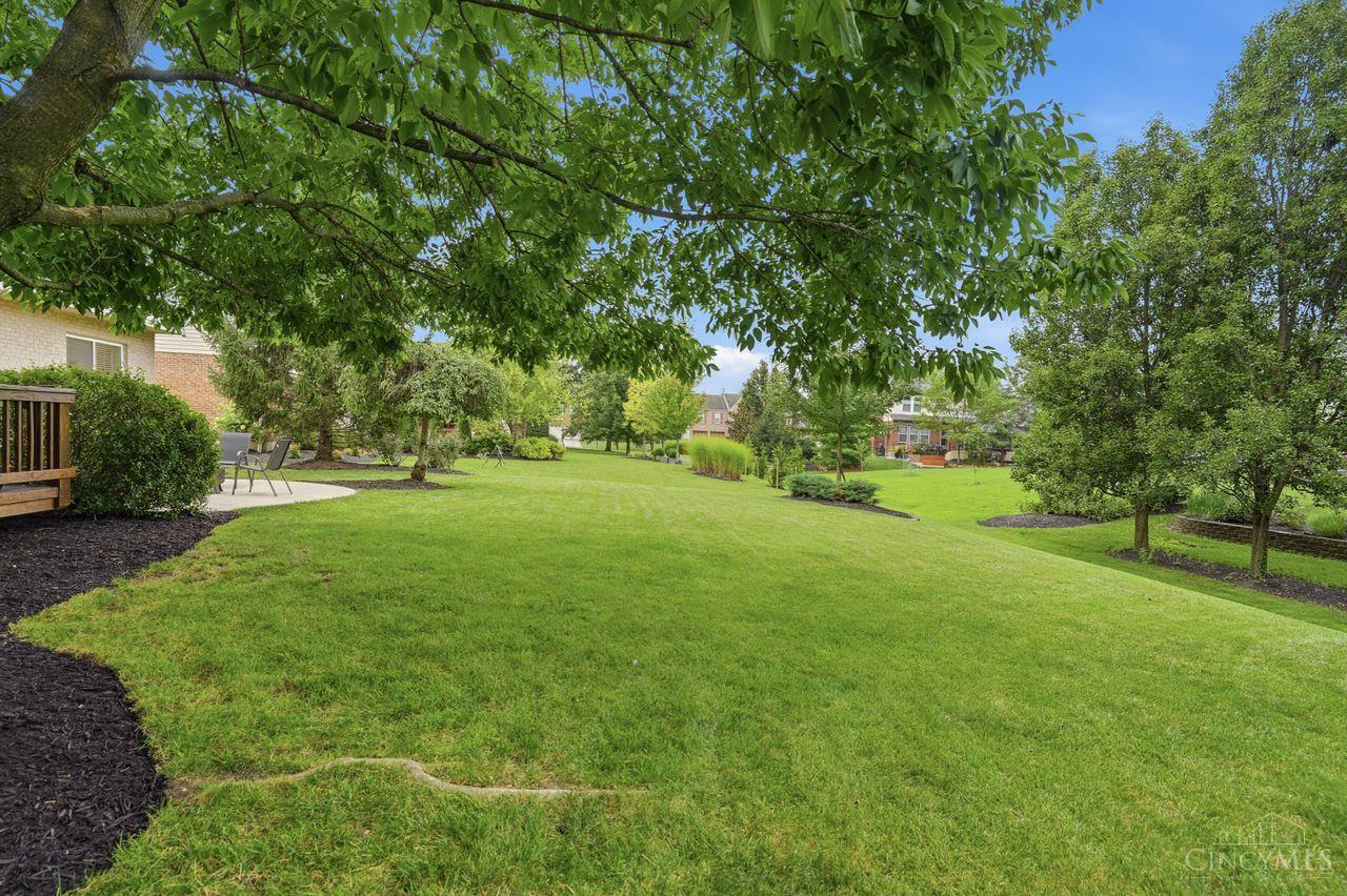 5641 Glen Oak