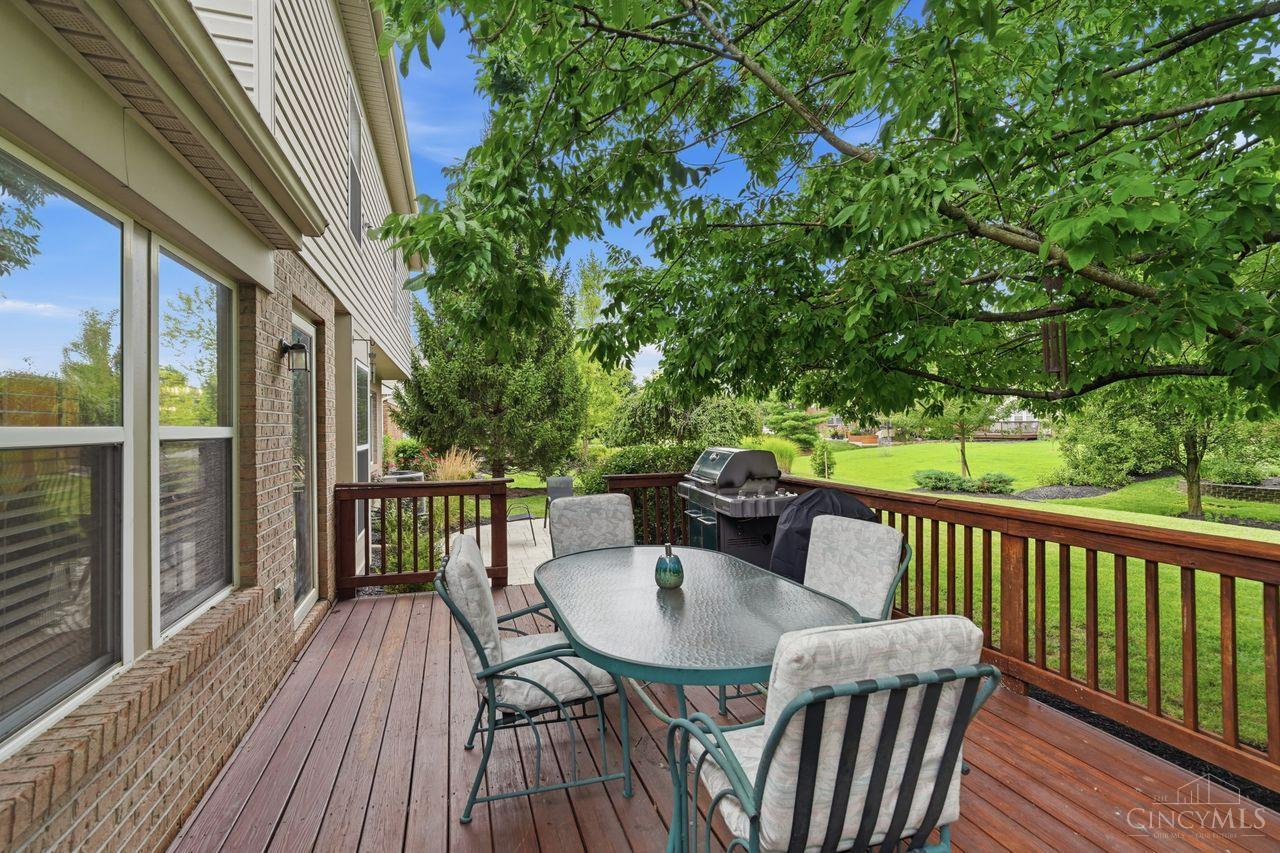 5641 Glen Oak