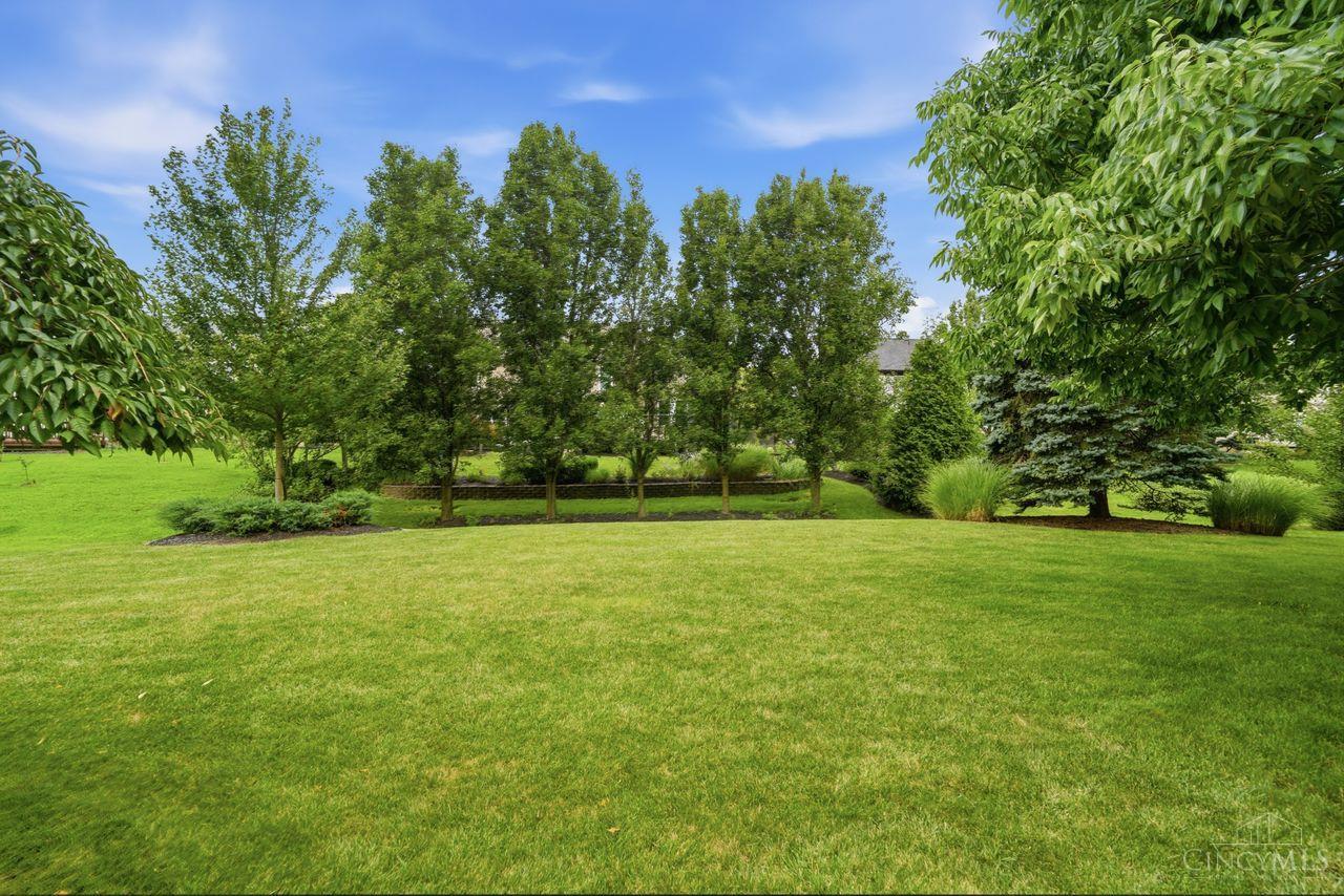 5641 Glen Oak