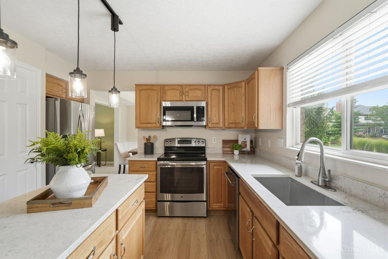 5641 Glen Oak