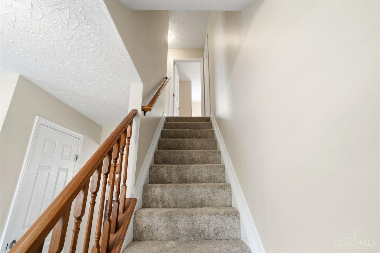 5641 Glen Oak