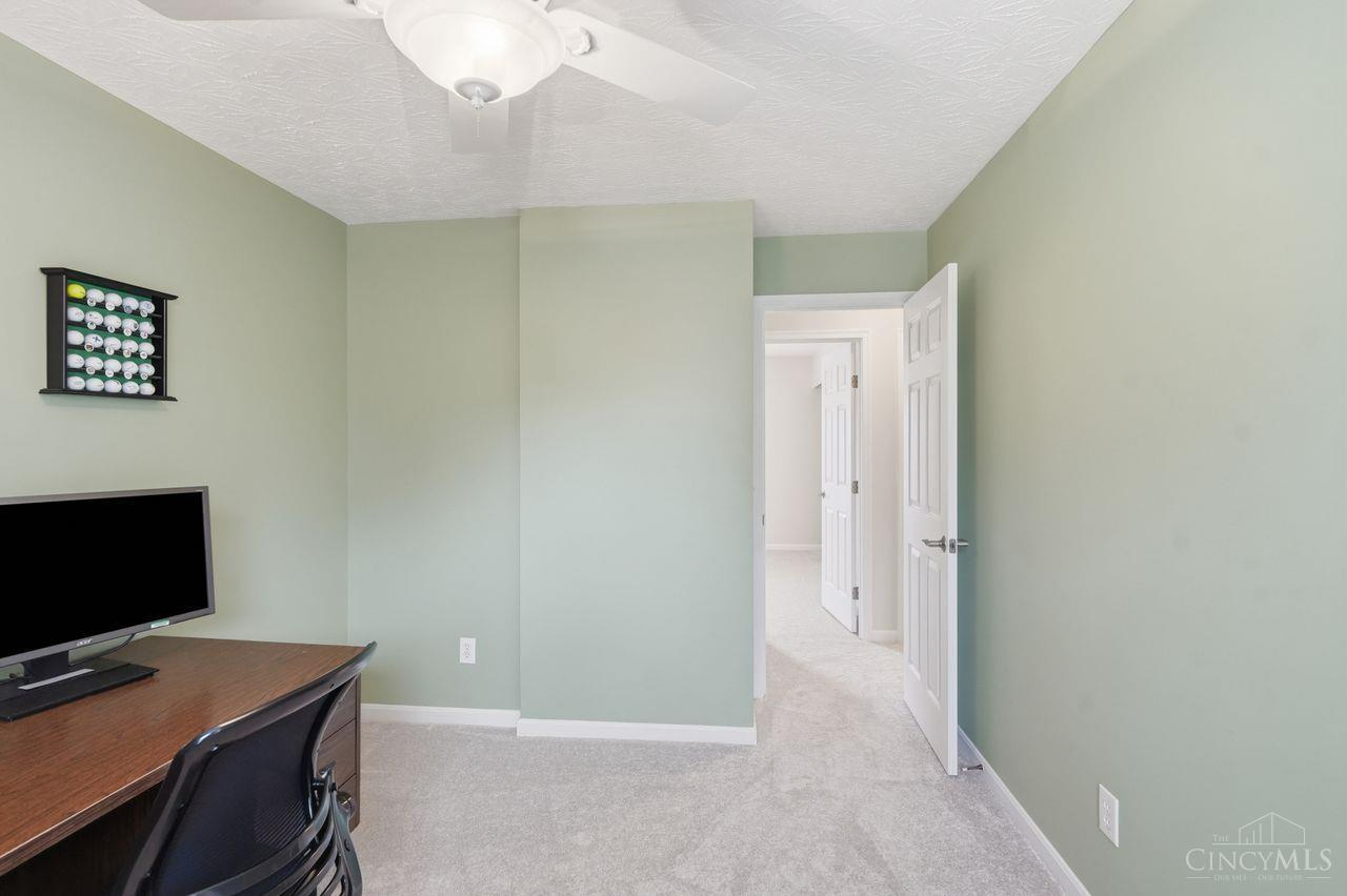 5641 Glen Oak