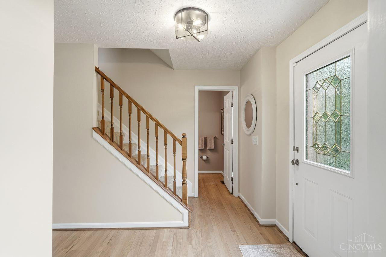 5641 Glen Oak