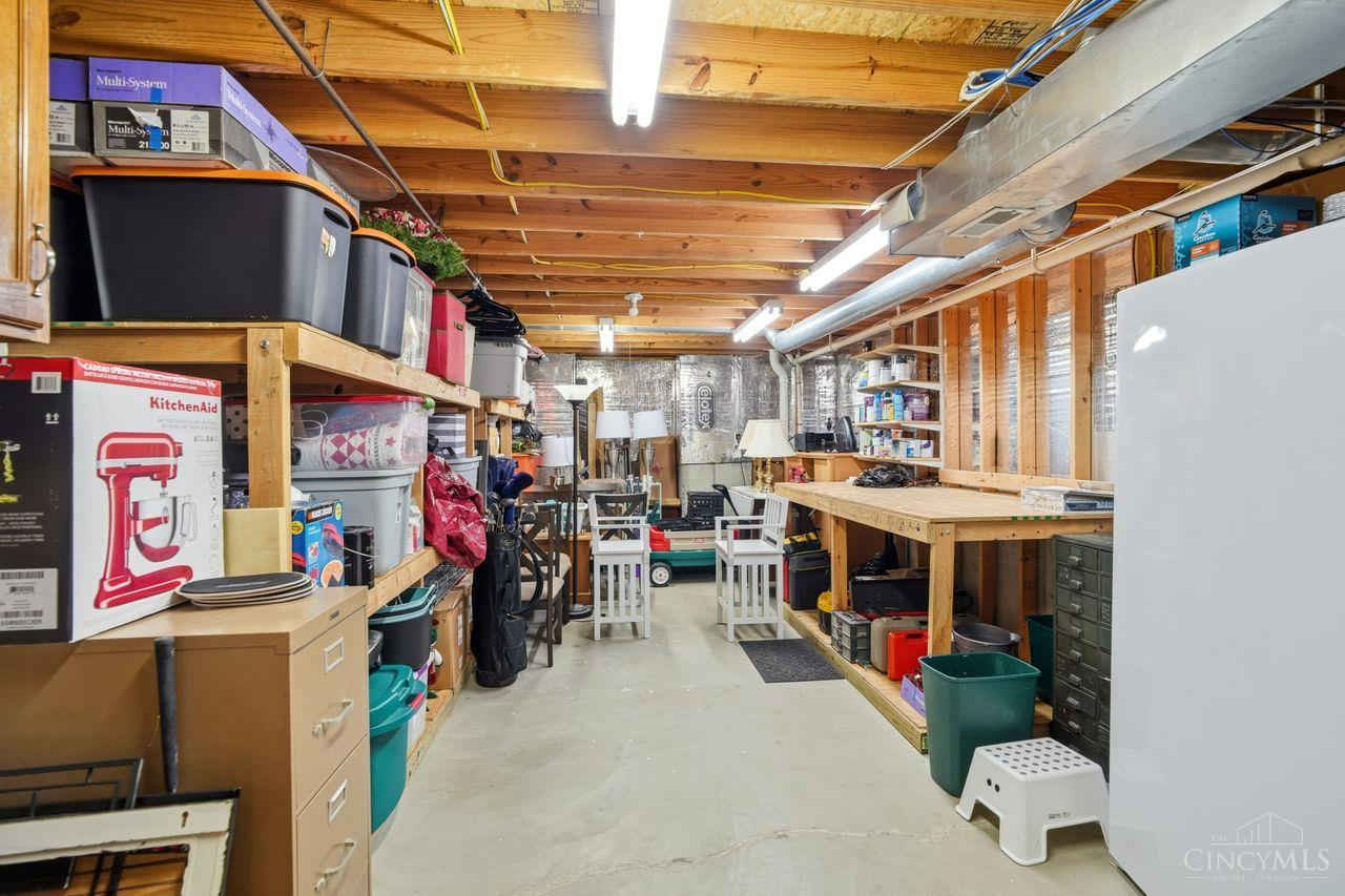 5641 Glen Oak