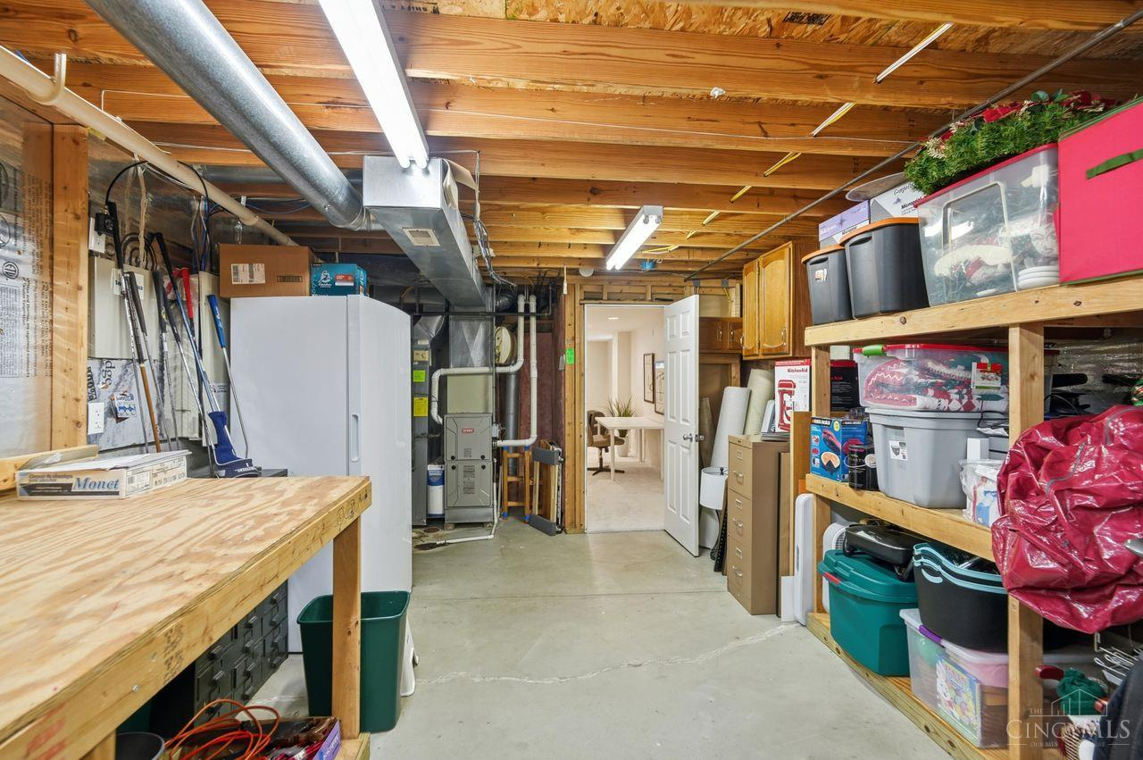 5641 Glen Oak