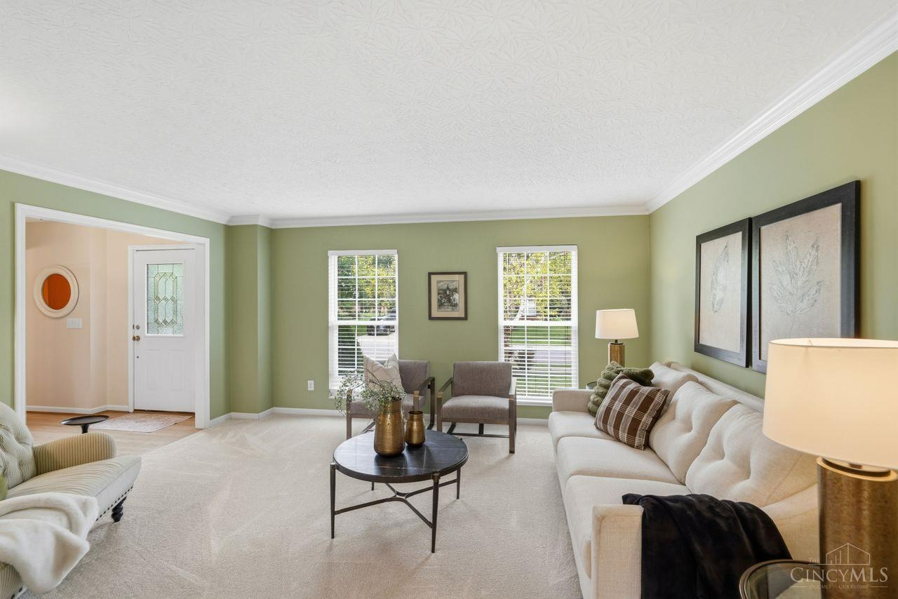 5641 Glen Oak