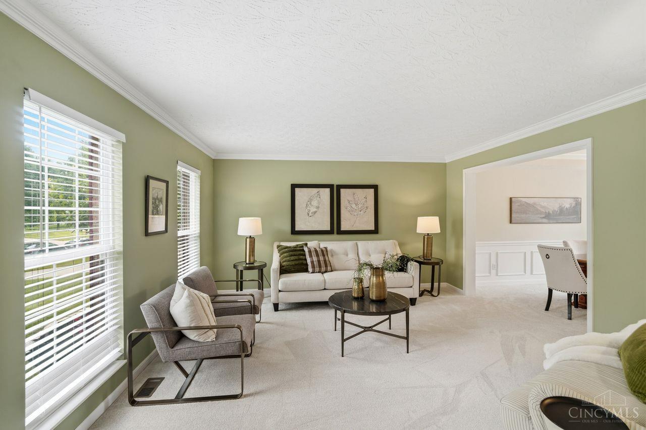 5641 Glen Oak