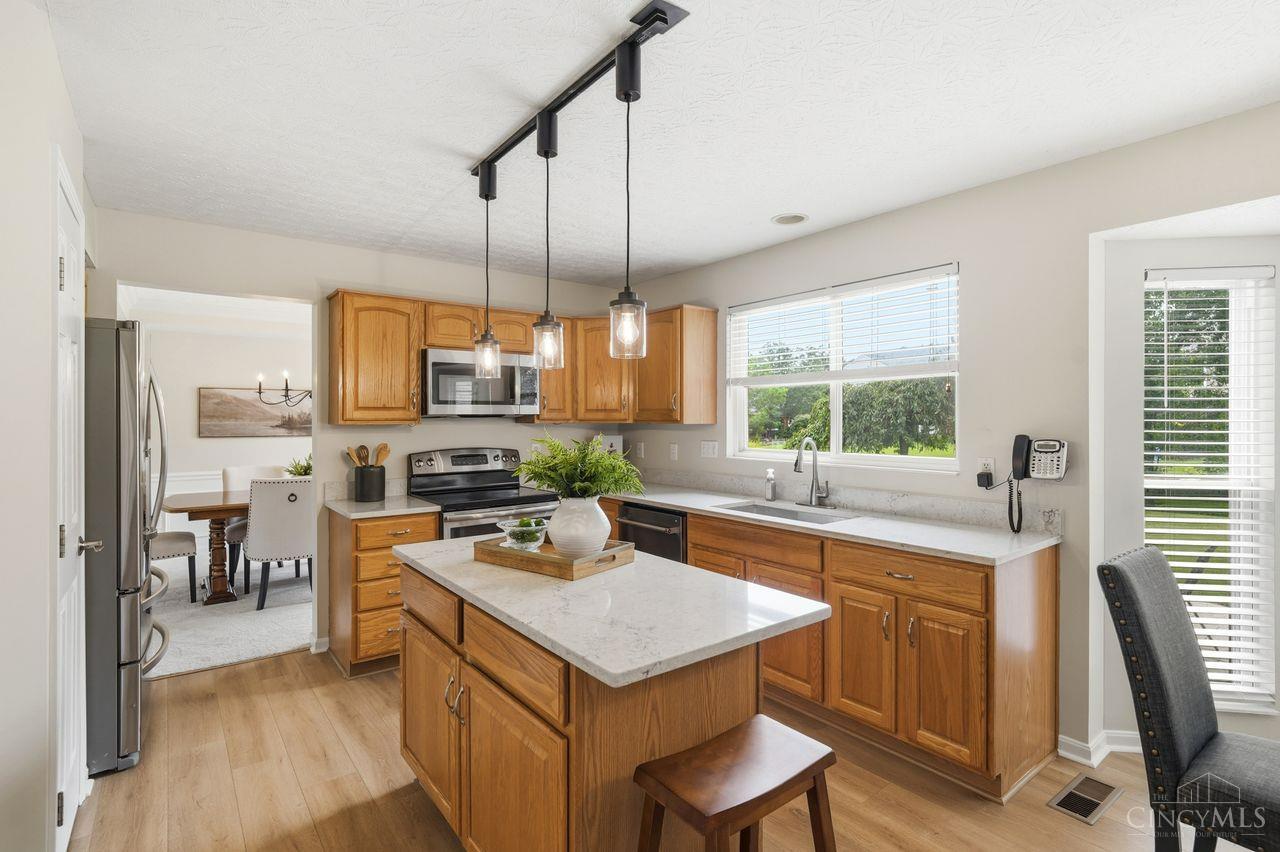 5641 Glen Oak
