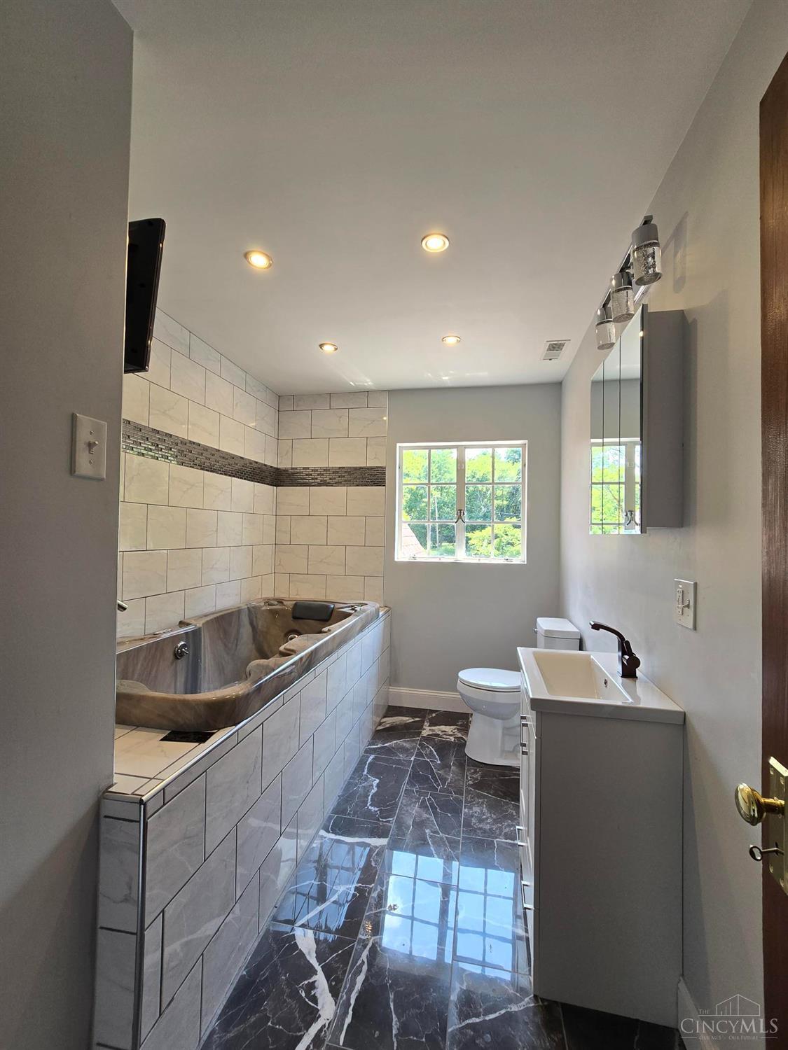 2019 Adams Road