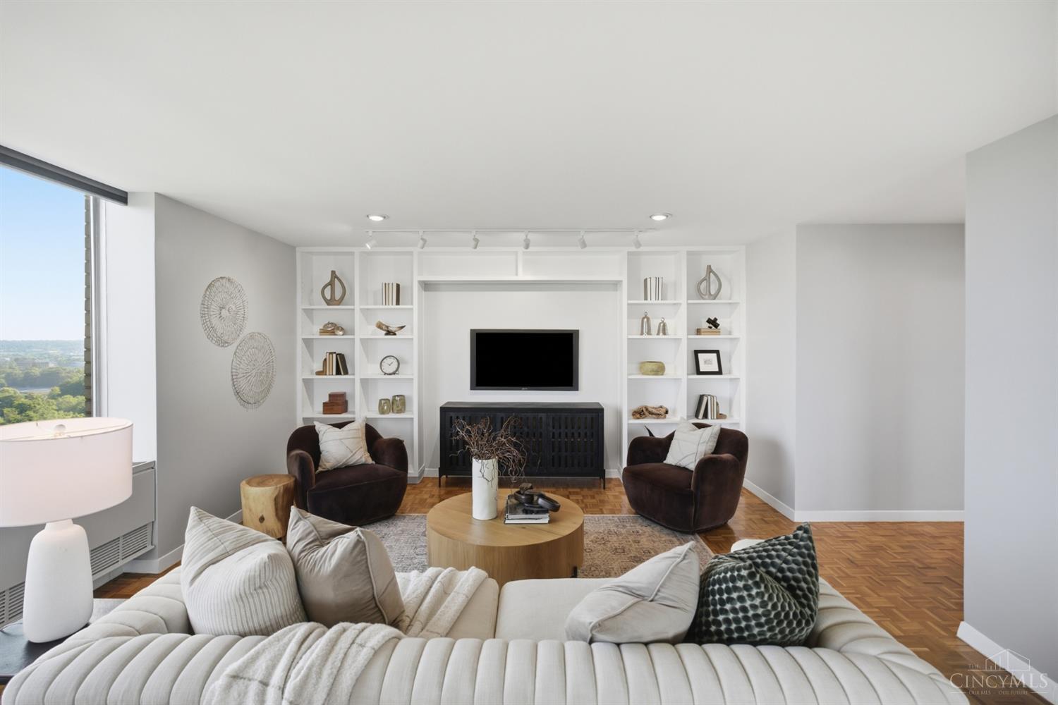 2324 Madison Road Unit: 1608