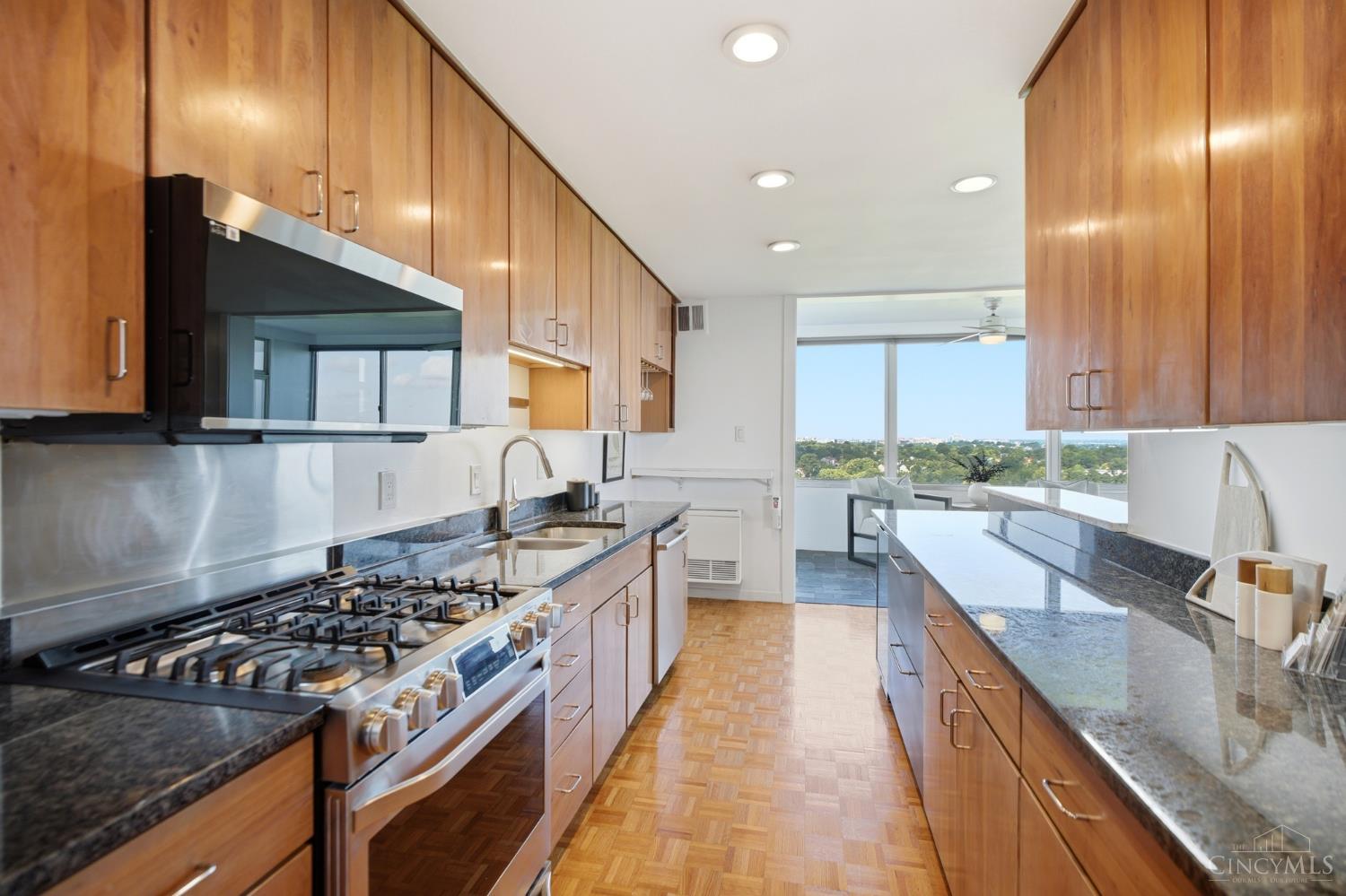 2324 Madison Road Unit: 1608
