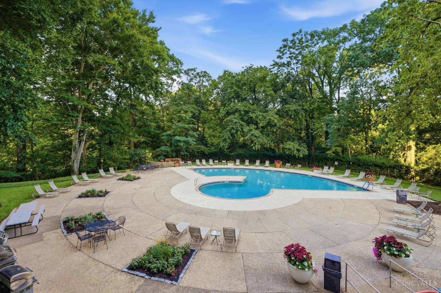 2324 Madison Road Unit: 1608