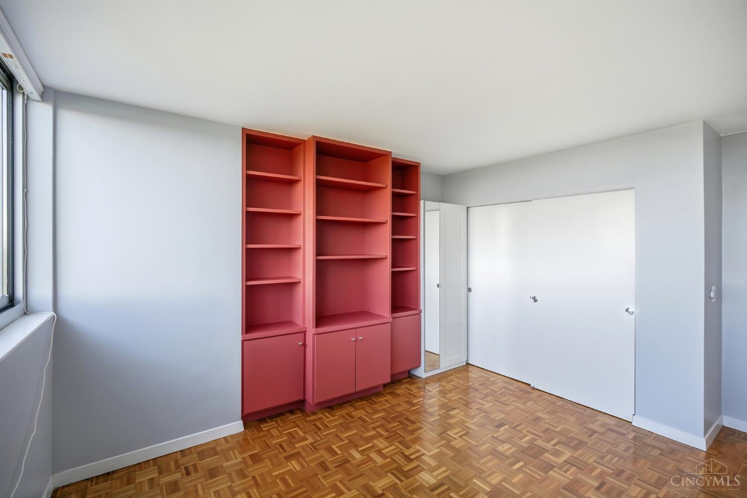 2324 Madison Road Unit: 1608