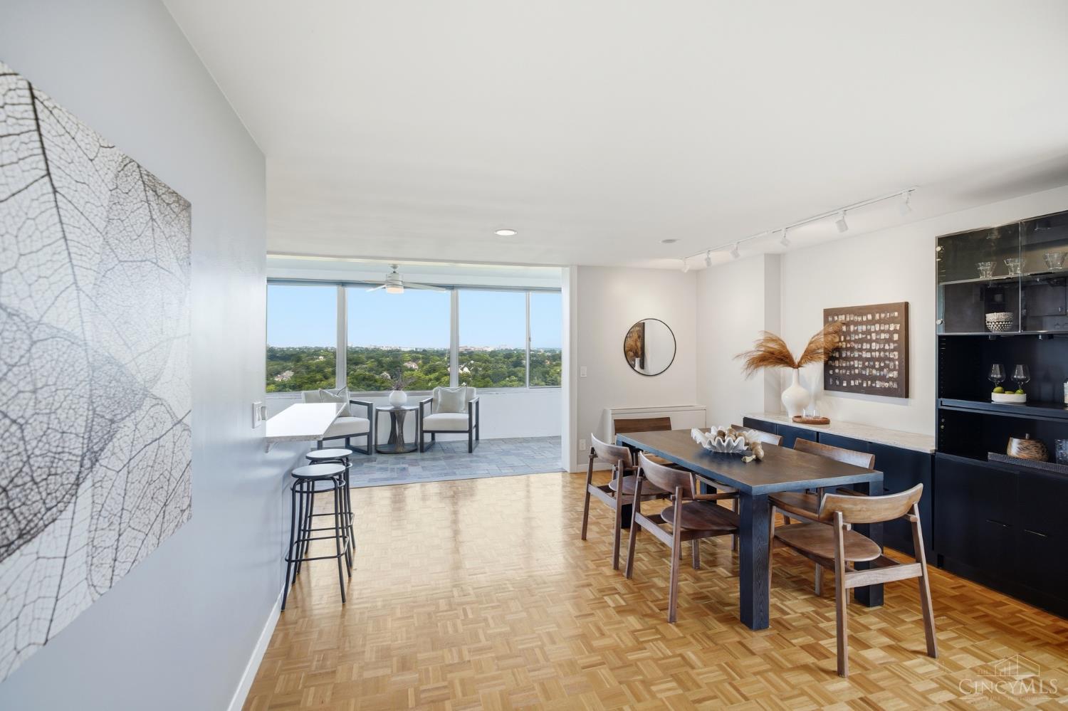 2324 Madison Road Unit: 1608