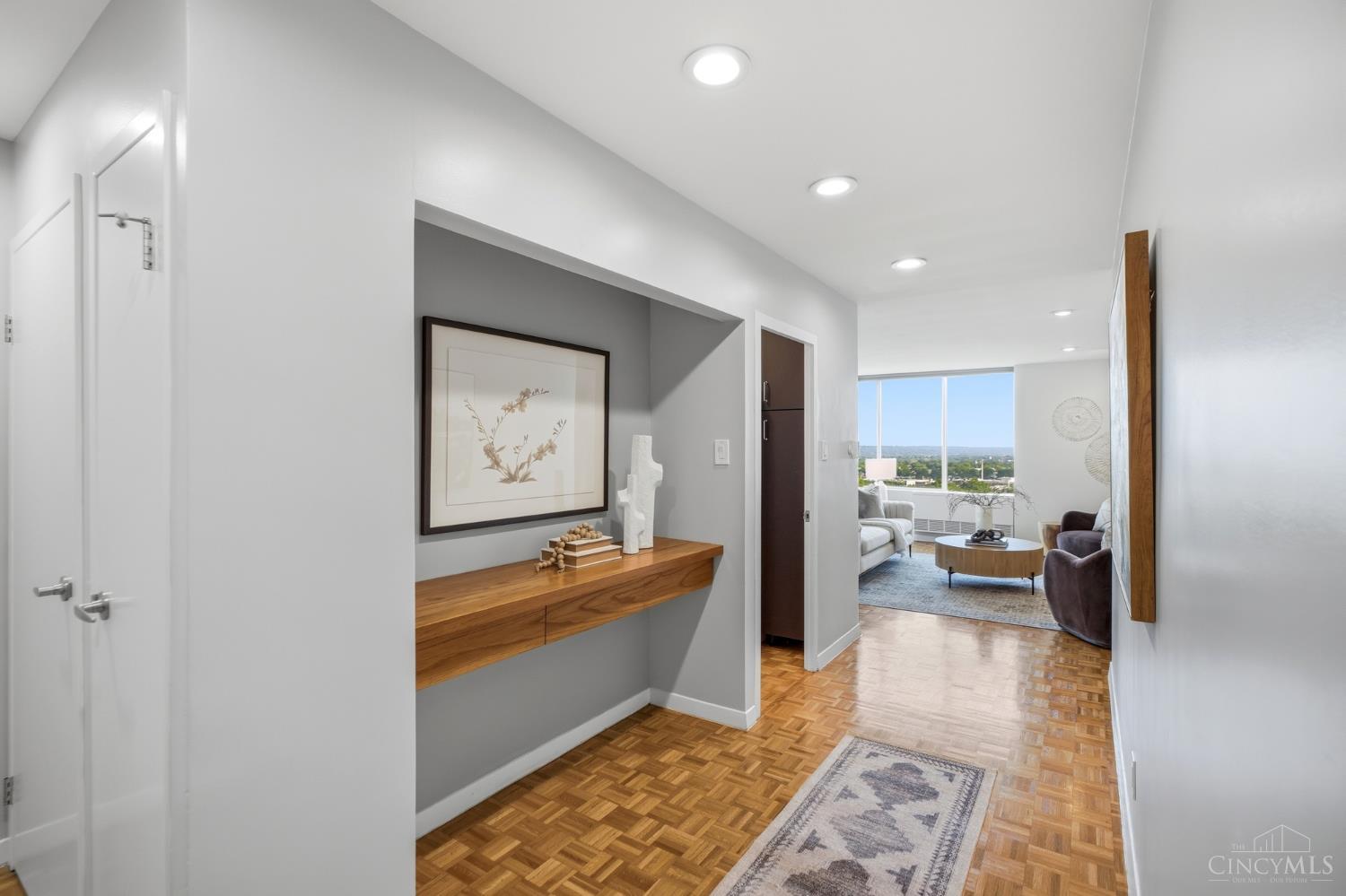 2324 Madison Road Unit: 1608