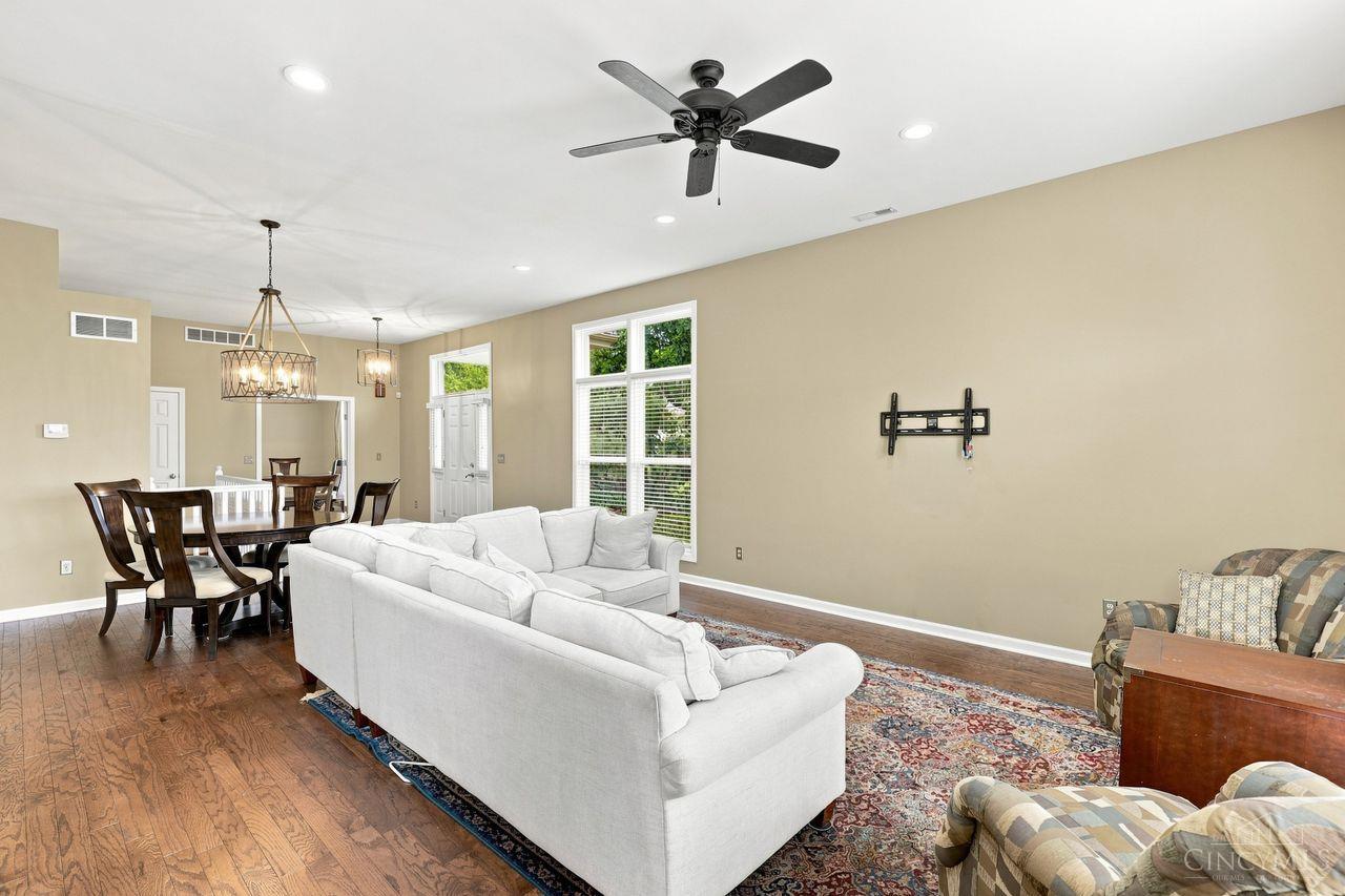 7134 White Oak Court