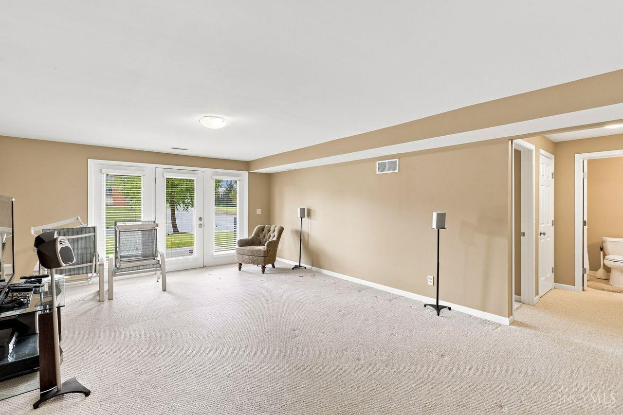 7134 White Oak Court