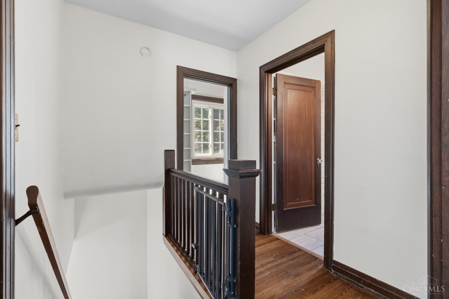 3410 Oakview Place