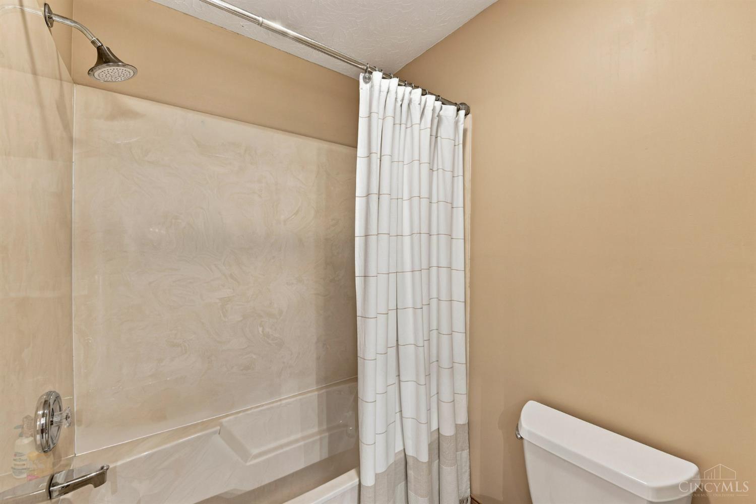 6226 Swanbrook Lane