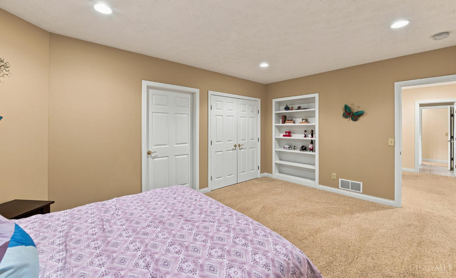 6226 Swanbrook Lane