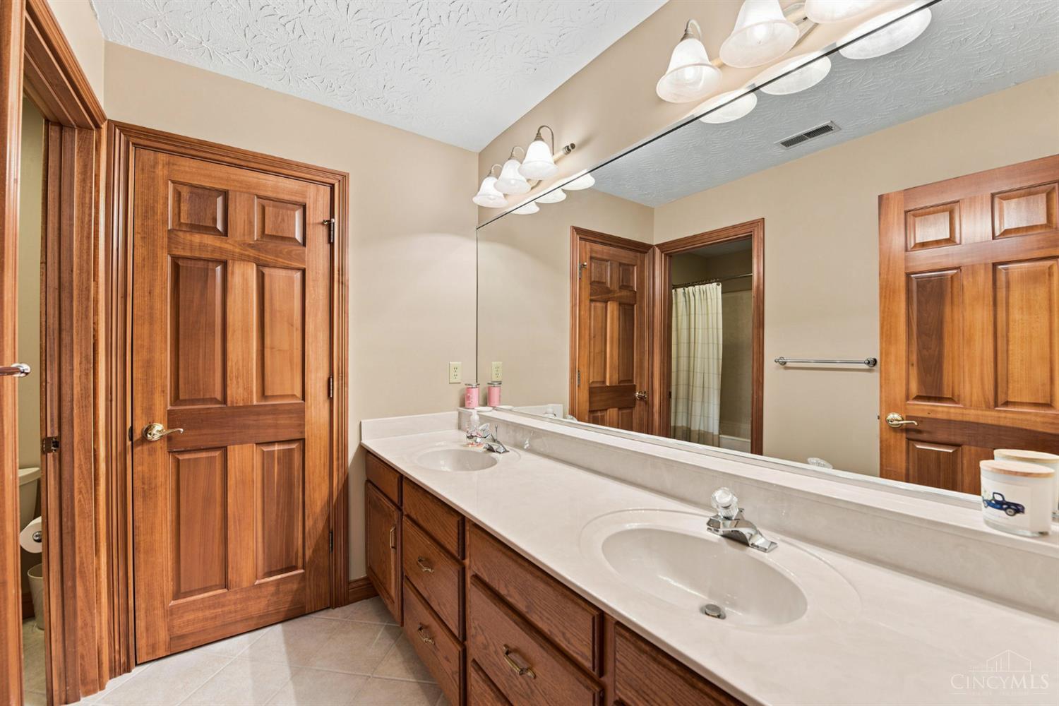 6226 Swanbrook Lane