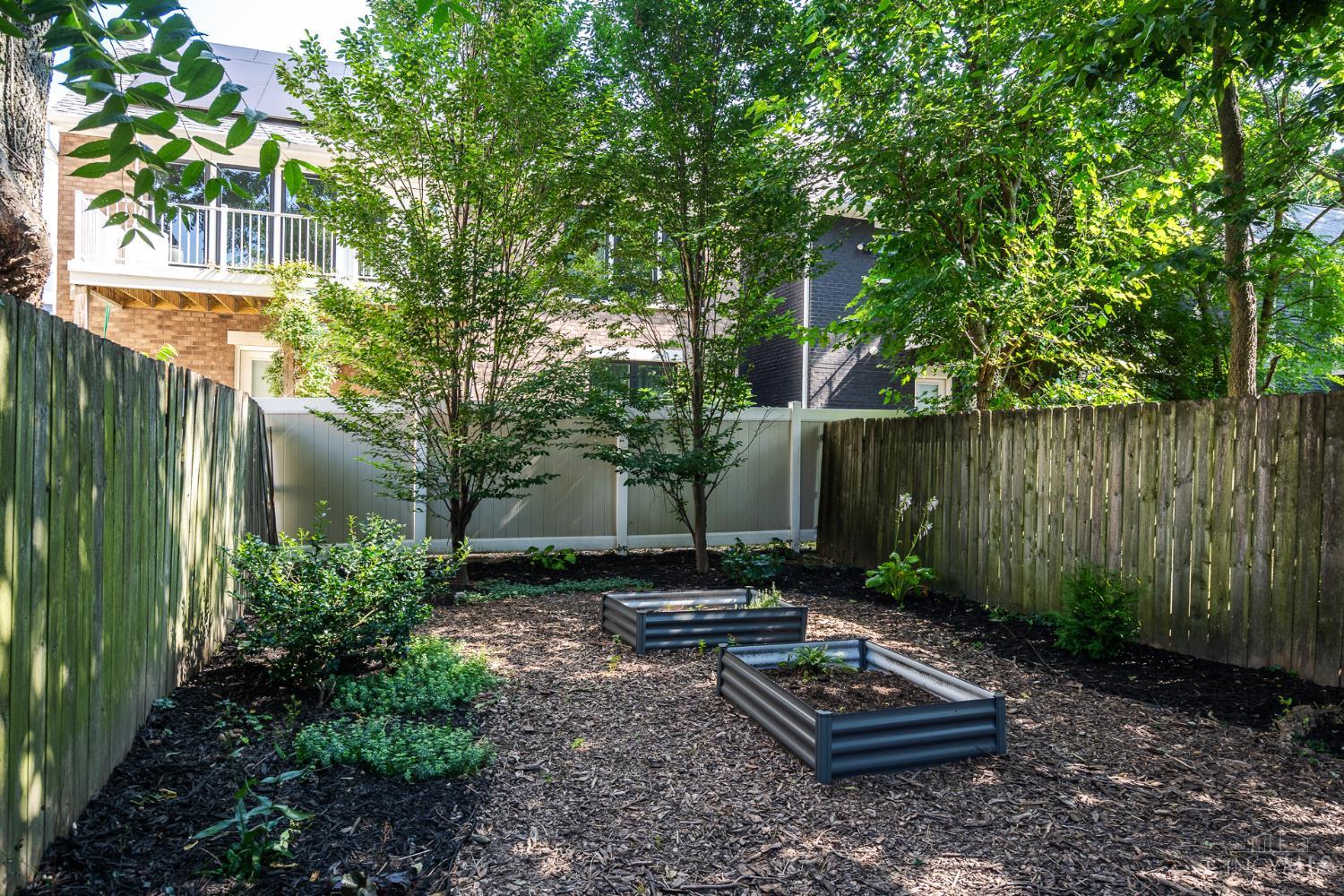 1612 Dexter Avenue
