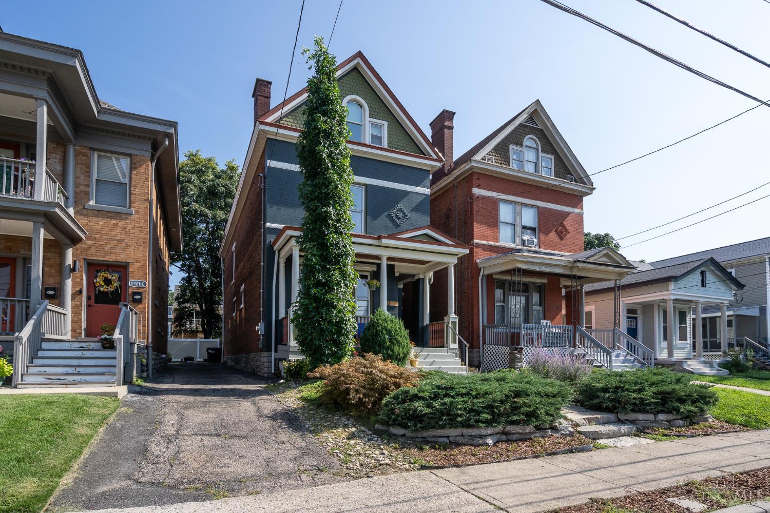 1612 Dexter Avenue